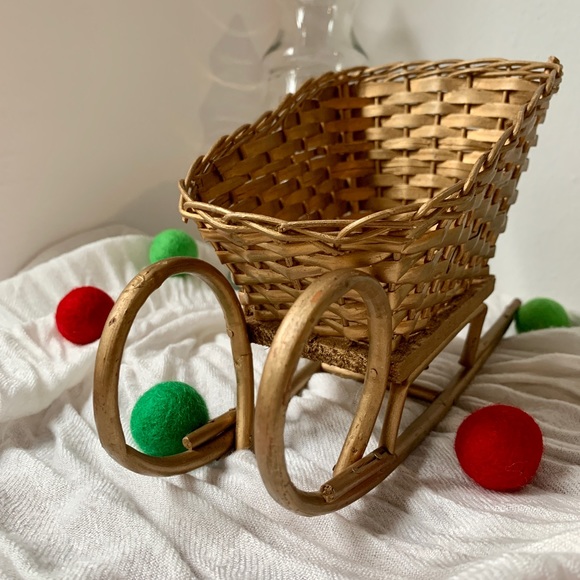 Vintage Handmade Gold Wicker Sleigh Christmas Decor Display Rustic Primitive - Picture 4 of 4